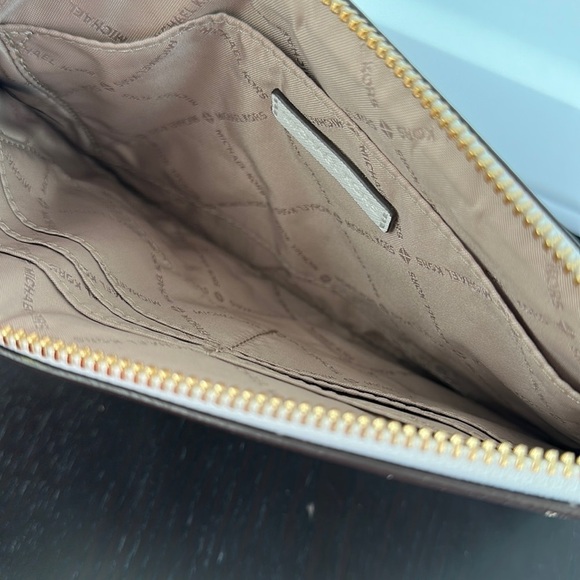 Michael Kors Butterfly appliqué studded XL clutch wristlet - Picture 4 of 9